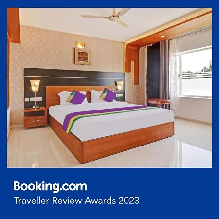 Hôtel Treebo Tryst Vakkom Palazzo à Varkala Extérieur photo