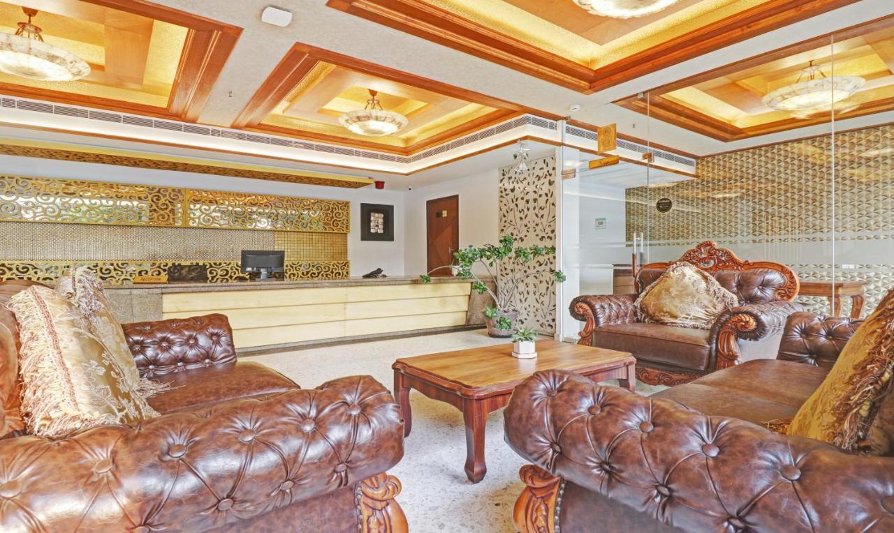 Hôtel Treebo Tryst Vakkom Palazzo à Varkala Extérieur photo