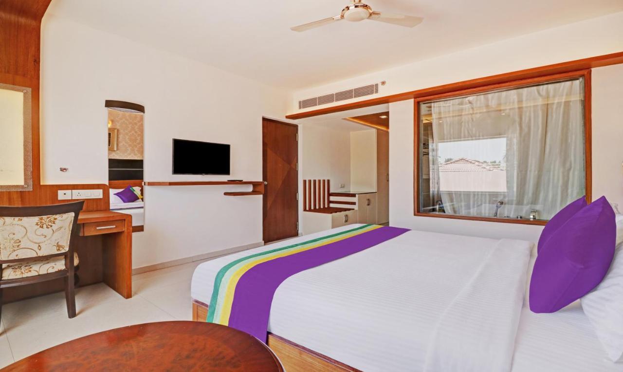 Hôtel Treebo Tryst Vakkom Palazzo à Varkala Extérieur photo