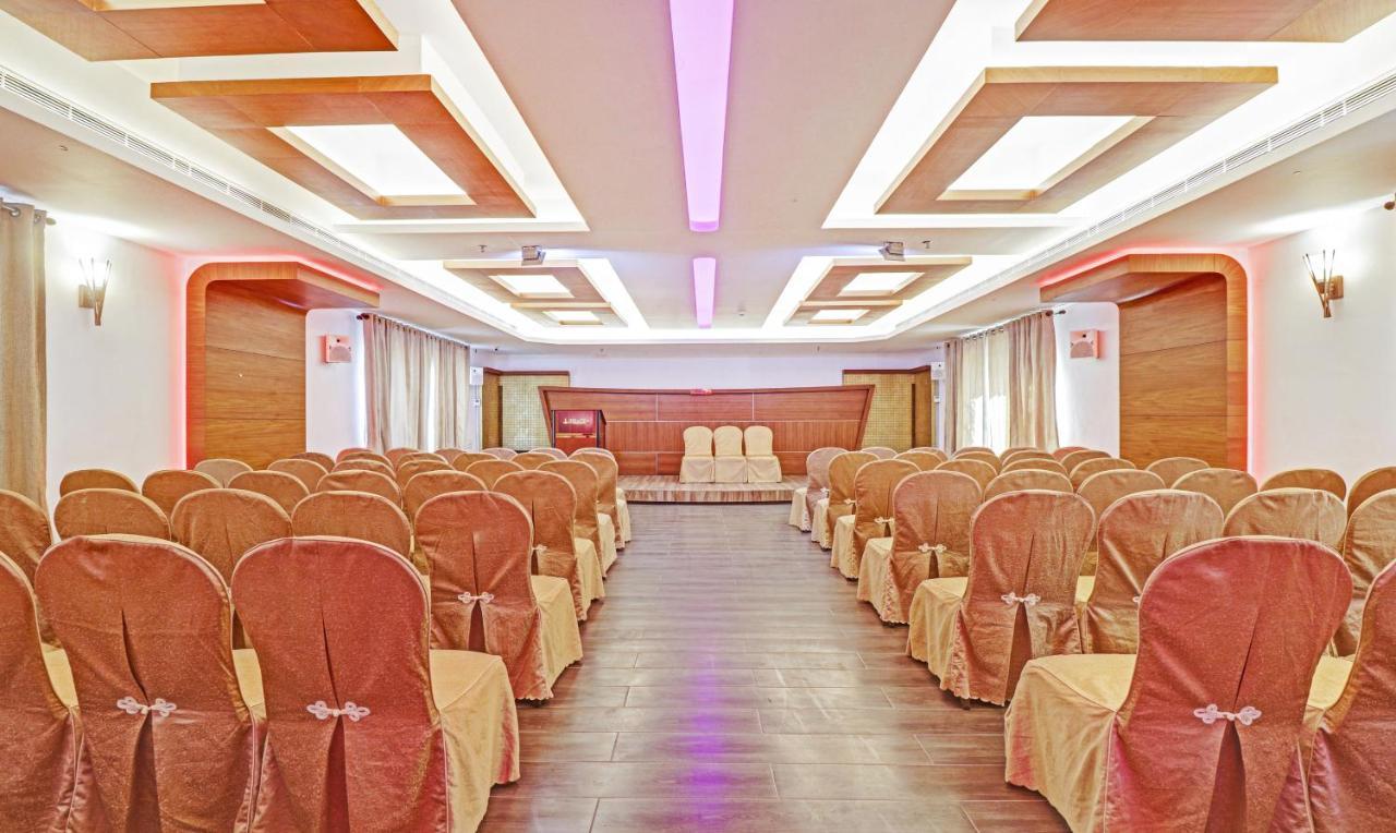 Hôtel Treebo Tryst Vakkom Palazzo à Varkala Extérieur photo