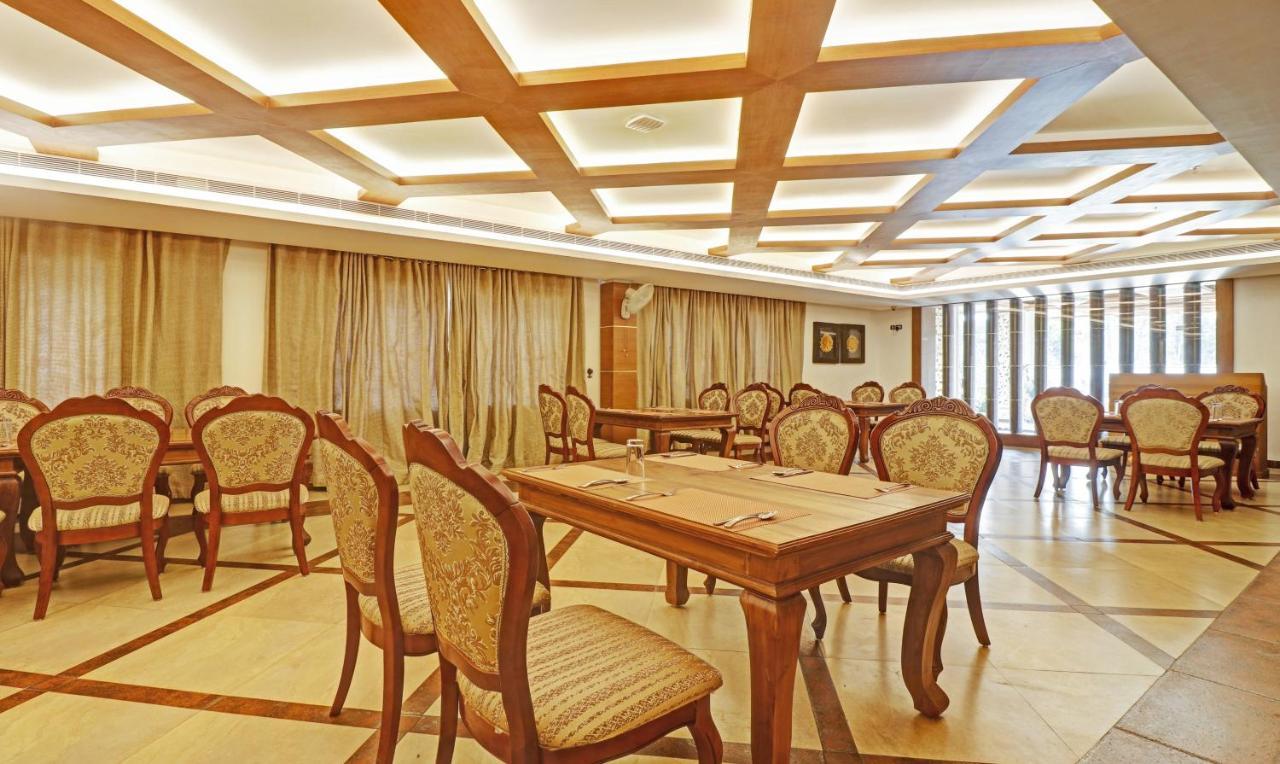 Hôtel Treebo Tryst Vakkom Palazzo à Varkala Extérieur photo