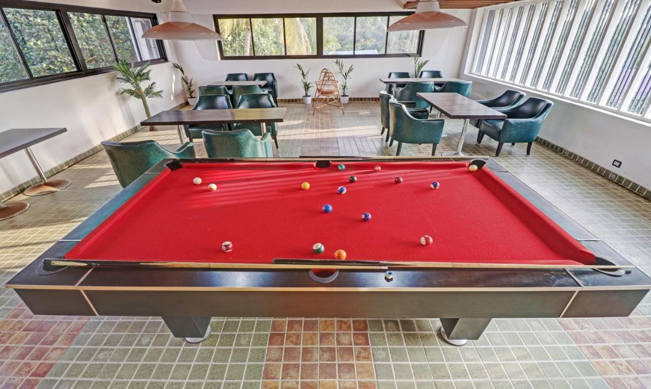 Hôtel Treebo Tryst Vakkom Palazzo à Varkala Extérieur photo